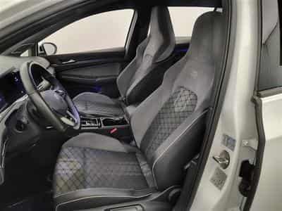 VW Golf 2.0 TDi R-Line Business Premium DSG (2024) - Foto 7