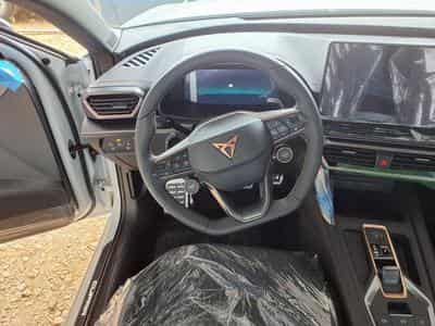 Cupra Leon VZ 2.0 TSI (2026) - Photo 8