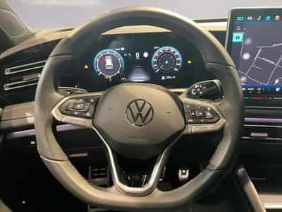 VW Tiguan 2.0 TSI 4Motion R-Line 265 (2025) - Photo 13