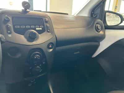 Peugeot 108 Access (2016) - Photo 9