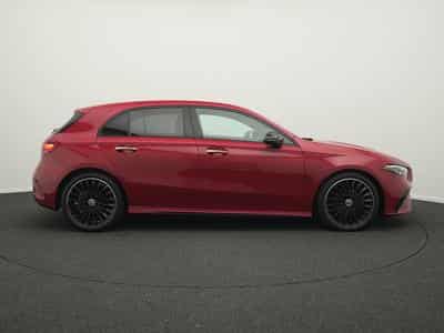 Mercedes A 200 d (2025) - Photo 5