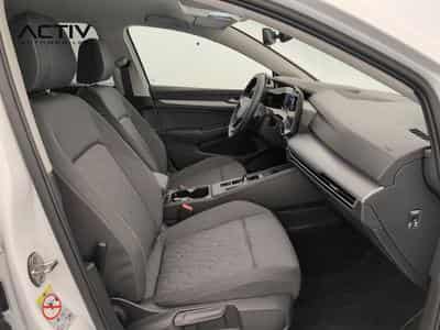 VW Golf VIII 1.5 eTSI EVO2 116 DSG7 Life Plus (2025) - Photo 9