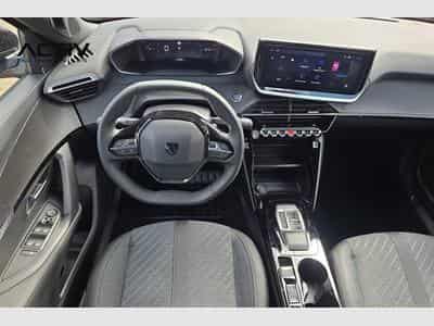 Peugeot 2008 Hybrid 145 e-DCS6 Allure (2026) - Photo 13