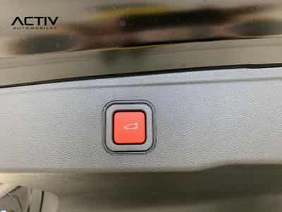 Jeep Avenger 1.2 Turbo T3 110 ch e-Hybrid BVR6 Summit (2026) - Photo 12