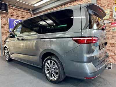 VW Multivan Multivan T7 2.0 TDi 150cv Auto Life Lang (2023) - Photo 2