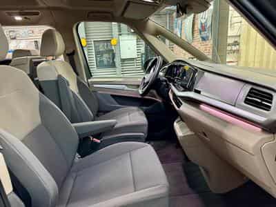 VW Multivan Multivan T7 2.0 TDi 150cv Auto Life Lang (2023) - Photo 8