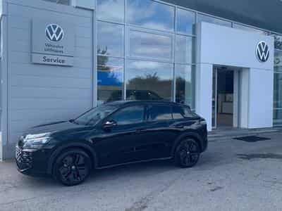 VW T-Roc R-LINE BLACK STYLE 1.5eTSI 150CV DSG7 (2026) - Foto 1