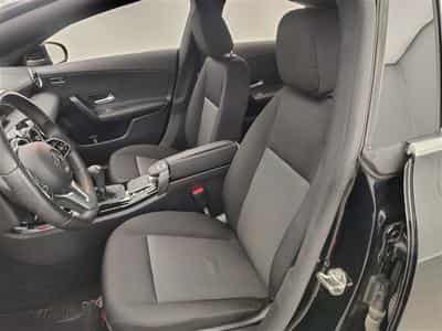 Mercedes CLA 180 180D Business Solution NAVI/JA16/PDC AV AR (2022) - Foto 7