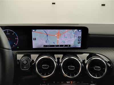 Mercedes CLA 180 180D Business Solution NAVI/JA16/PDC AV AR (2022) - Foto 11