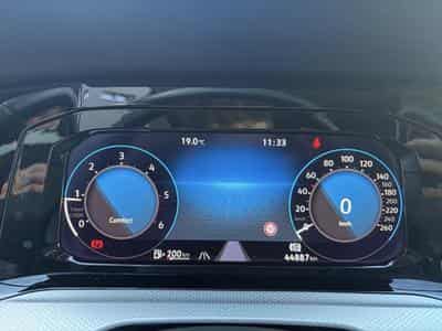 VW Golf VIII 2.0 TDI 85kW Life (2023) - Photo 2