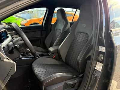 VW Golf VIII R-Line 1.5 130ch/Cockpit/Car Play (2024) - Photo 8