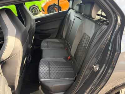 VW Golf VIII R-Line 1.5 130ch/Cockpit/Car Play (2024) - Photo 9