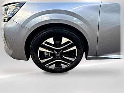 Peugeot 208 1.2 100 ALLURE (2025) - Photo 9