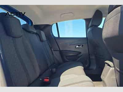 Peugeot 208 Hybrid 110 ch e-DCS6 Allure (2025) - Photo 10