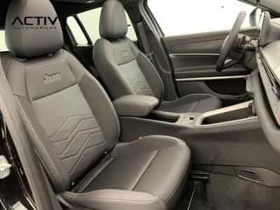 Jeep Avenger 1.2 Turbo T3 110 ch e-Hybrid BVR6 Summit (2026) - Photo 8