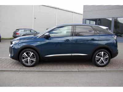 Peugeot 3008 PureTech 130 EAT8 Allure (2024) - Photo 2
