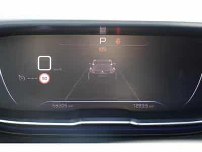 Peugeot 3008 PureTech 130 EAT8 Allure (2024) - Photo 14