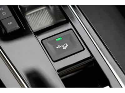 Peugeot 3008 BlueHDi 130 EAT8 GT ACC Cuir 360° Focal toit panoramique (2023) - Photo 15