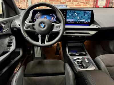 BMW 120 120iA 170cv Auto M-SPORT (New Modèle) (2025) - Photo 4