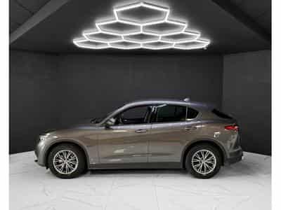 Alfa-Romeo Stelvio 2.2 Diesel 160 ch (2021) - Photo 2