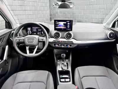 Audi Q2 35 TFSI 150 S TRONIC S LINE *CAM* (2026) - Photo 9