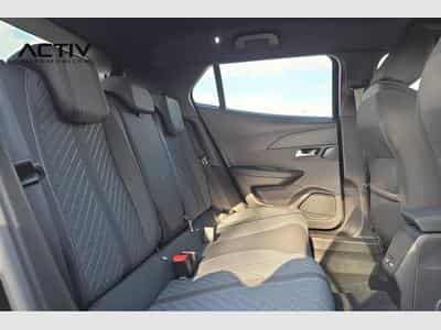 Peugeot 2008 Hybrid 145 e-DCS6 Allure (2026) - Photo 10