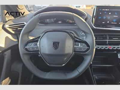Peugeot 2008 Hybrid 145 e-DCS6 Allure (2026) - Photo 14