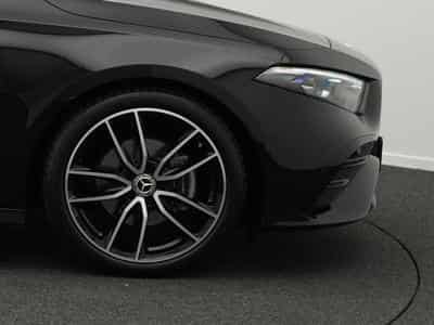 Mercedes A 200 AMG-Line Multi+Kamera+Night+19" (2025) - Photo 8
