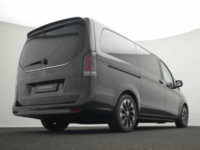 Mercedes V d STYLE Lang (2026) - Photo 9