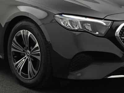 Mercedes E 220 d T Avantgarde LED+Kamera+AHK+Apple (2025) - Photo 9