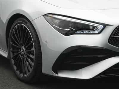 Mercedes CLA 200 AMG-Line Cpe Multi+Kamera+Night+19" (2025) - Foto 9
