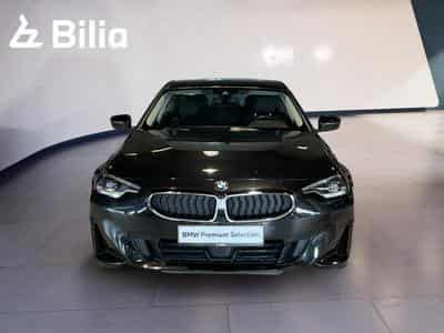 BMW 220 220i Coupé (2022) - Photo 2