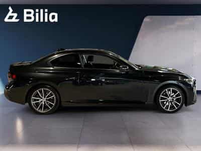 BMW 220 220i Coupé (2022) - Photo 3