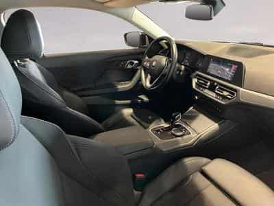 BMW 220 220i Coupé (2022) - Photo 11