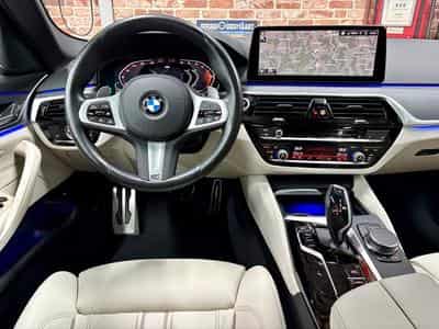 BMW 530 530iA Touring 2.0 245cv Auto M-SPORT (2023) - Photo 4