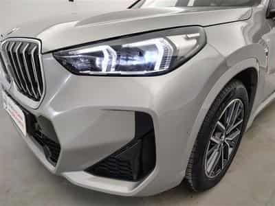 BMW X1 1.5iA sDrive20 MHEV Pack M (2025) - Photo 15