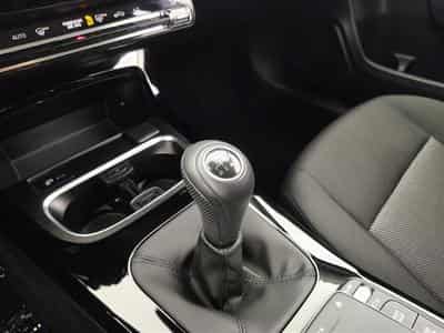 Mercedes A 180 A 180 Business solution NAVI/JA16/PDC AV AR (2022) - Photo 12