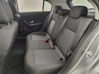 Mercedes A 180 A 180 Business solution NAVI/JA16/PDC AV AR (2022) - Photo 13