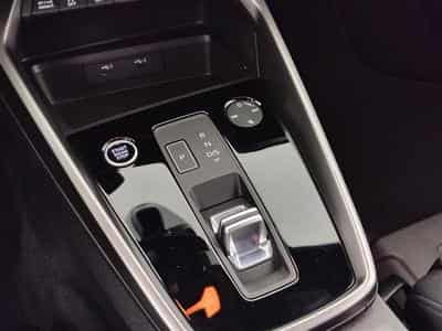 Audi A3 30 TFSI Attraction S-Tronic NAVI/FULL LED/JA16/PDC (2022) - Photo 12