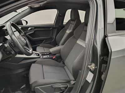 Audi A3 30 TFSI Attraction S-Tronic NAVI/FULL LED/JA16/PDC (2022) - Photo 7