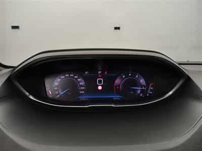 Peugeot 5008 1.2 PureTech 130cv EAT8 Allure 7pl. NAVI / FULL LED / CUIR (2023) - Foto 10