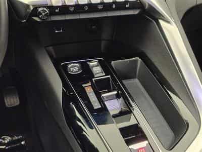 Peugeot 5008 1.2 PureTech 130cv EAT8 Allure 7pl. NAVI / FULL LED / CUIR (2023) - Foto 12