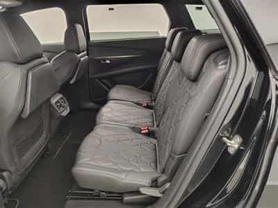 Peugeot 5008 1.2 PureTech 130cv EAT8 Allure 7pl. NAVI / FULL LED / CUIR (2023) - Foto 13