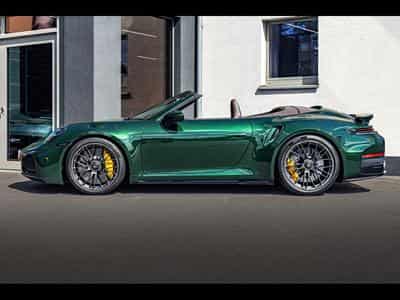 Porsche 911 .2 911 TURBO S 3.6 CABRIOLET PDK (711 CH) - OAK GREEN METALL (2026) - Foto 2