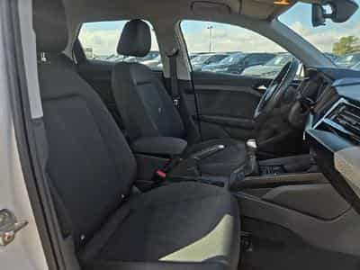 Audi A1 30 TFSI 110 DESIGN (2023) - Photo 12