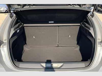 Peugeot 308 HYBRID 145 E-DCS6 ALLURE (2026) - Photo 11