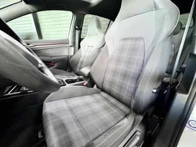 VW Golf GTD 2.0 TDI DSG7 200 CV *MATRIX* PANO * HARMAN * (2024) - Photo 7