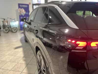 VW T-Roc 1.5 eTSI DSG R-Line *Toit Ouvrant/Pano* (2026) - Photo 13
