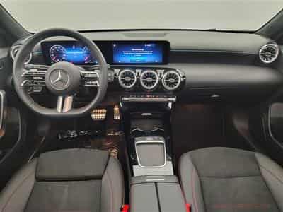 Mercedes A 180 Pack AMG Navi Cockpit / Led / PDC av+ar / Pano (2025) - Foto 8