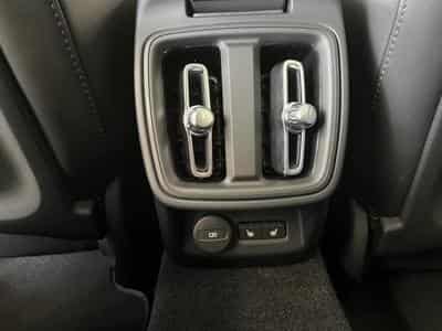 Polestar 2 Long Range (2026) - Photo 15